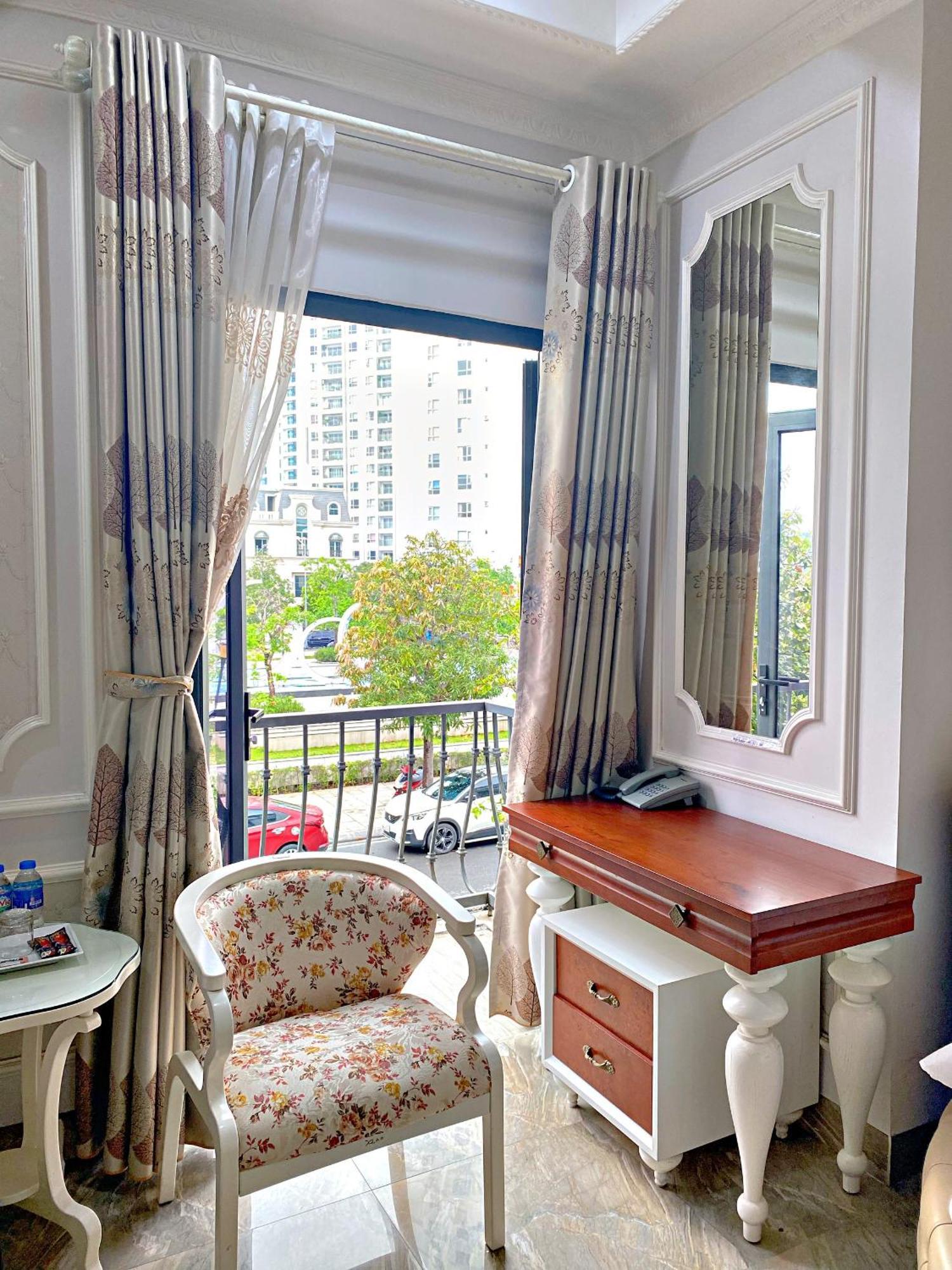 Blue Diamond Hotel Ha Long Exteriör bild